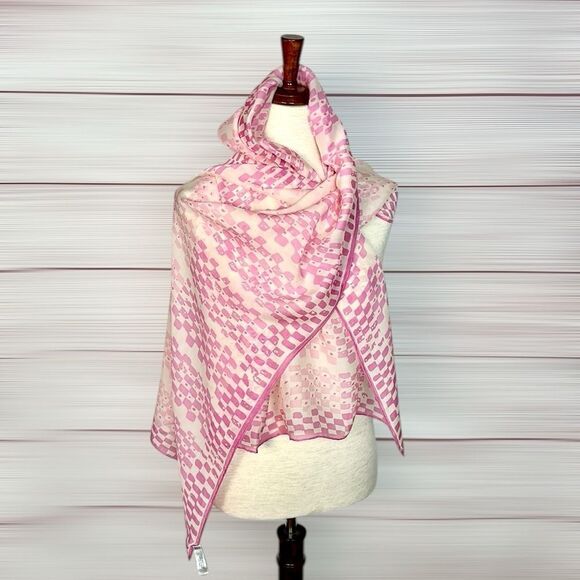 Vera Neumann Large Silk Chiffon Rectangle Scarf Pink Ivory Hand Rolled 27x68” - Picture 5 of 11